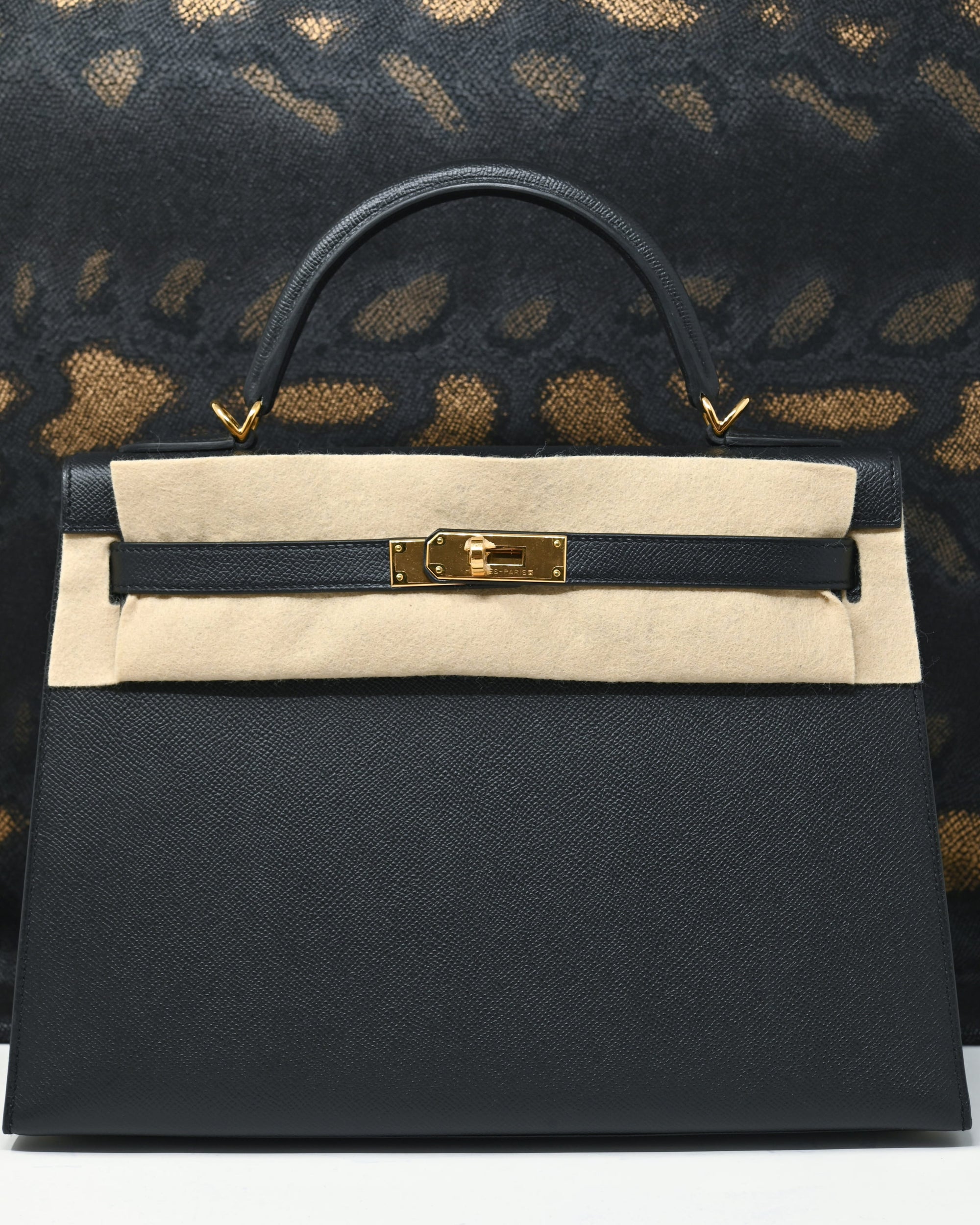 Kelly 32 Epsom Black Gold Hardware - BRAND NEW